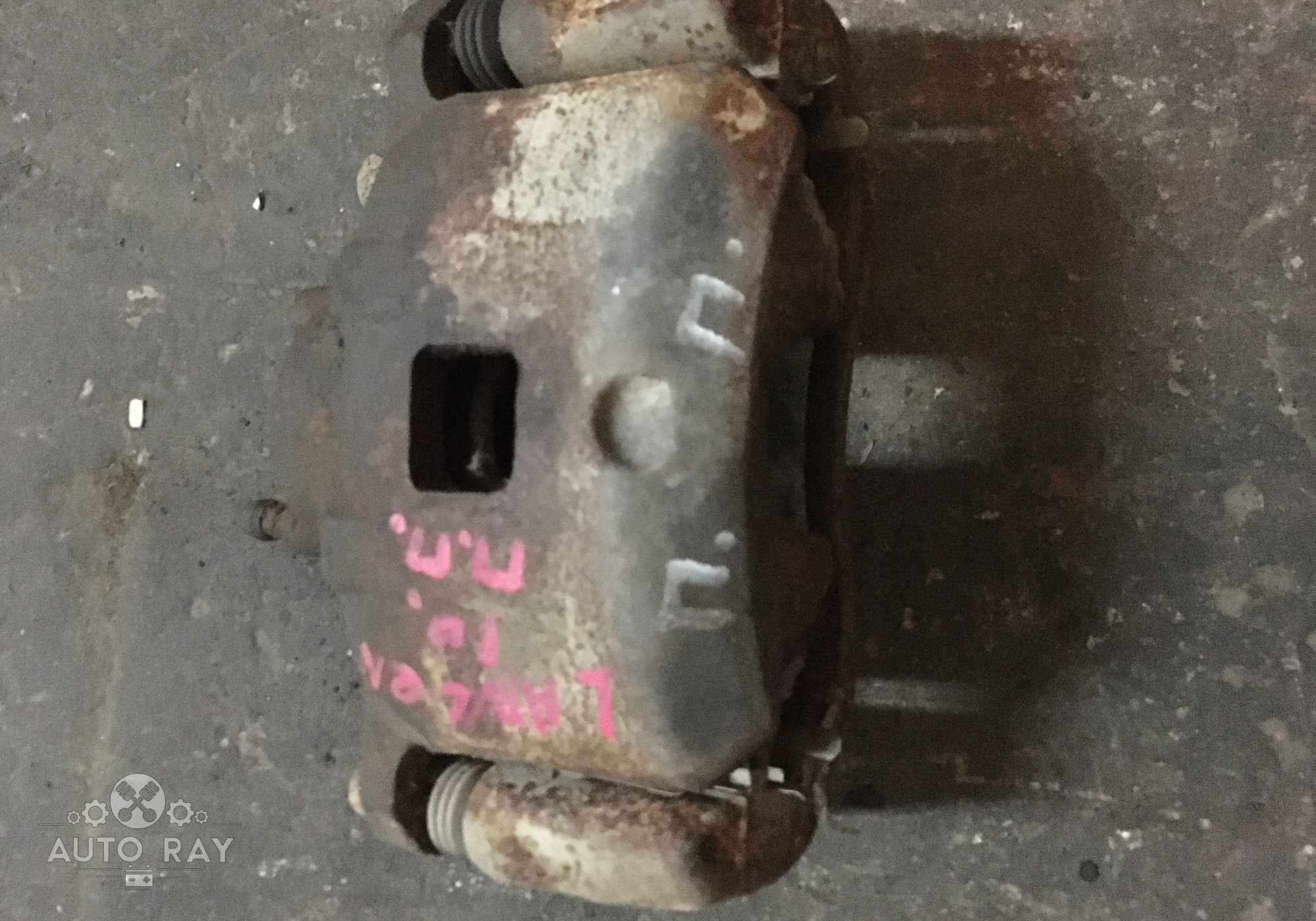 4605A476 Суппорт передний правый для Mitsubishi