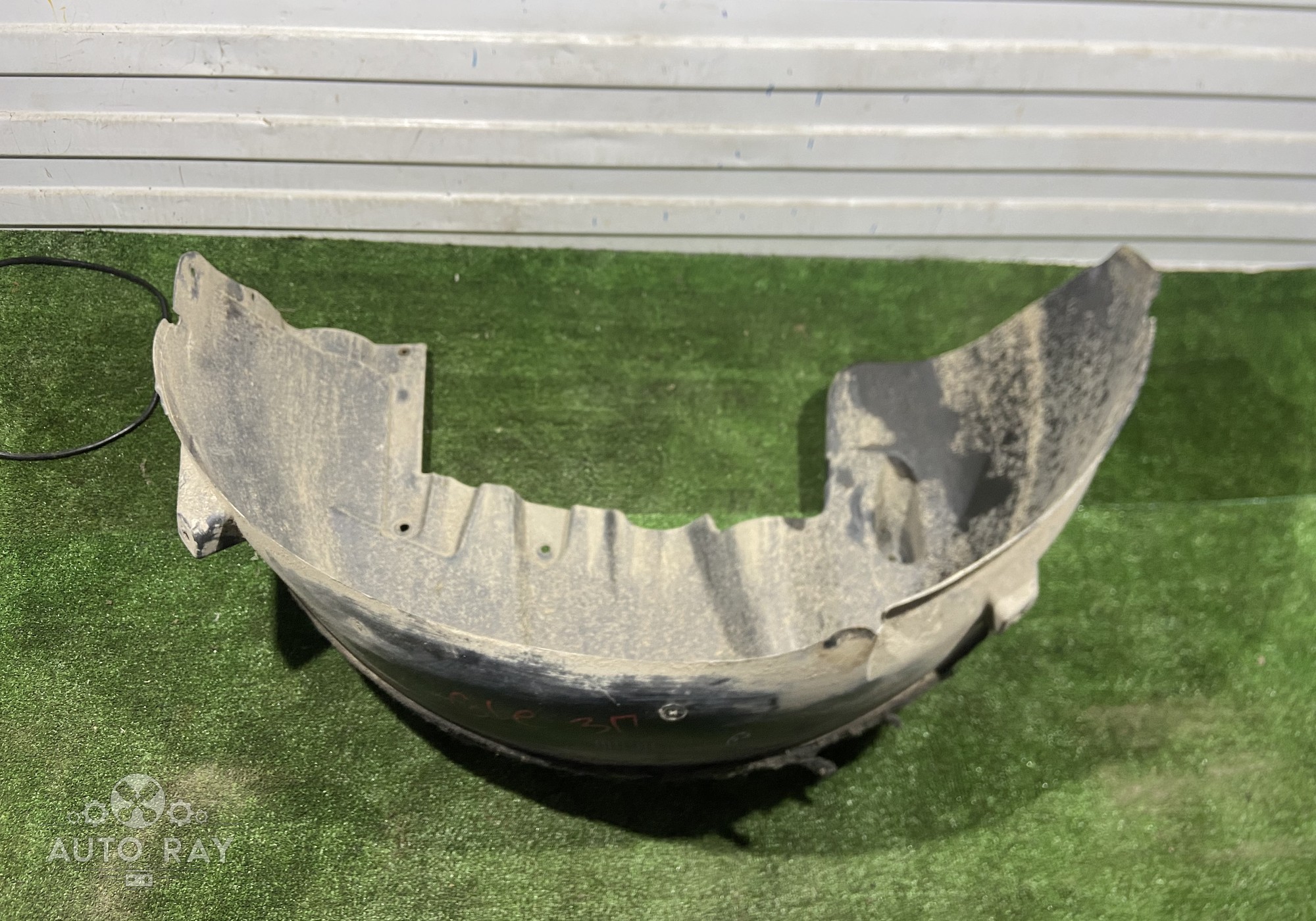 A1668841422 Локер задний правый для Mercedes-Benz GLE W166 (с 2015 по 2018)