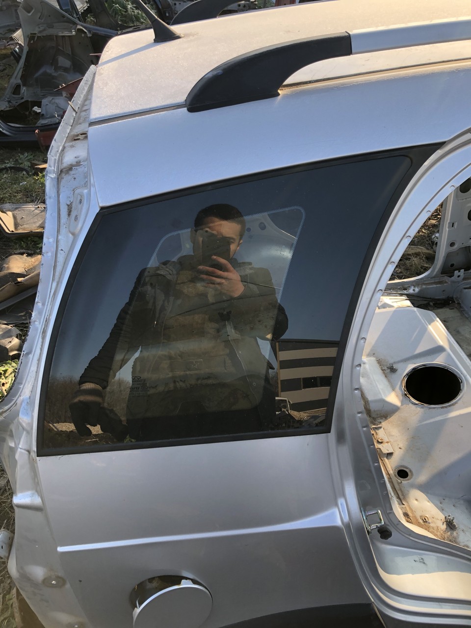 Стекло заднее глухое Chery IndiS / X1