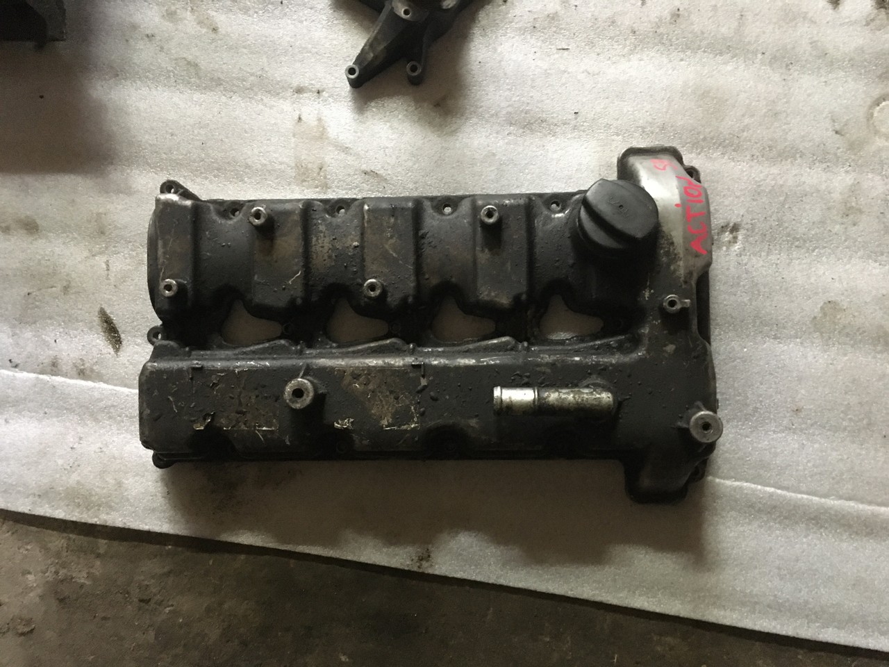 Крышка головки блока (клапанная) SsangYong Actyon Sports I