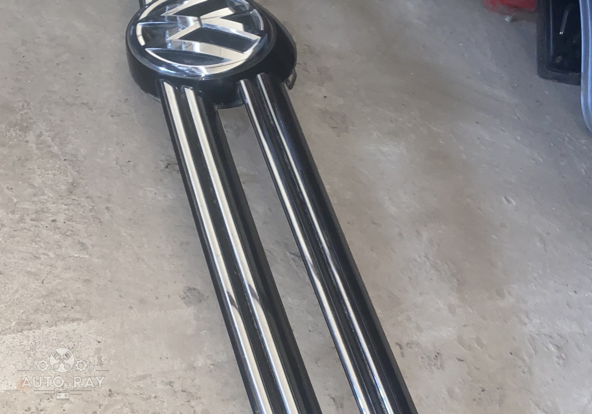 5N0853651H9B9 Решетка радиатора для Volkswagen Tiguan I (с 2007 по 2017)