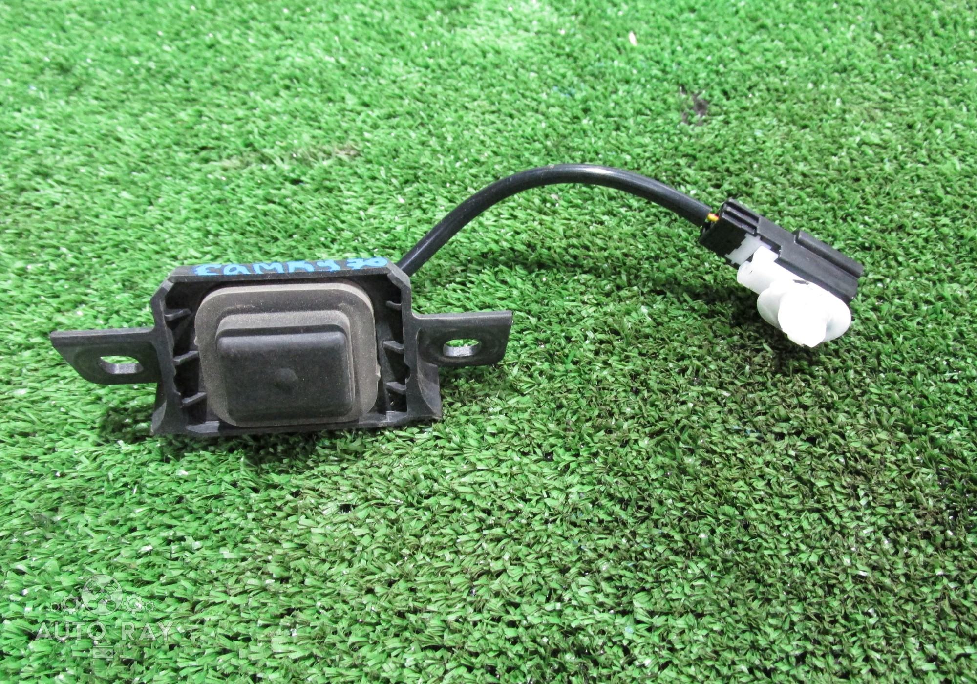 8494533040 Кнопка открывания багажника для Toyota Camry XV70 (с 2017)