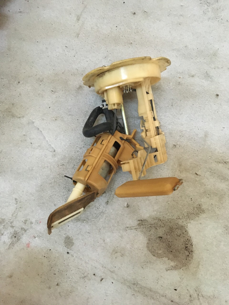 Насос топливный Nissan Maxima A32