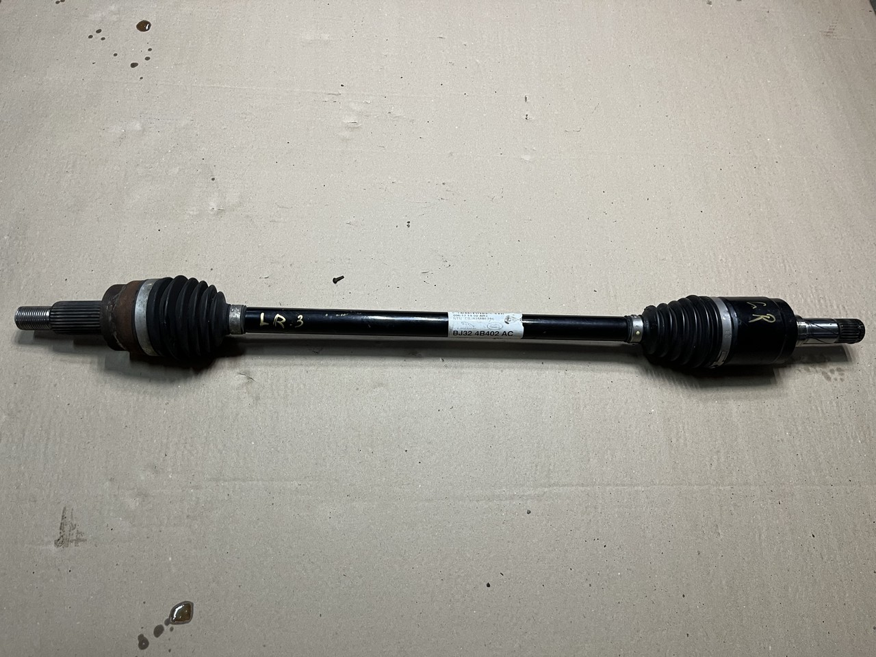 Полуось (привод) задний правый / левый Land Rover Range Rover Evoque