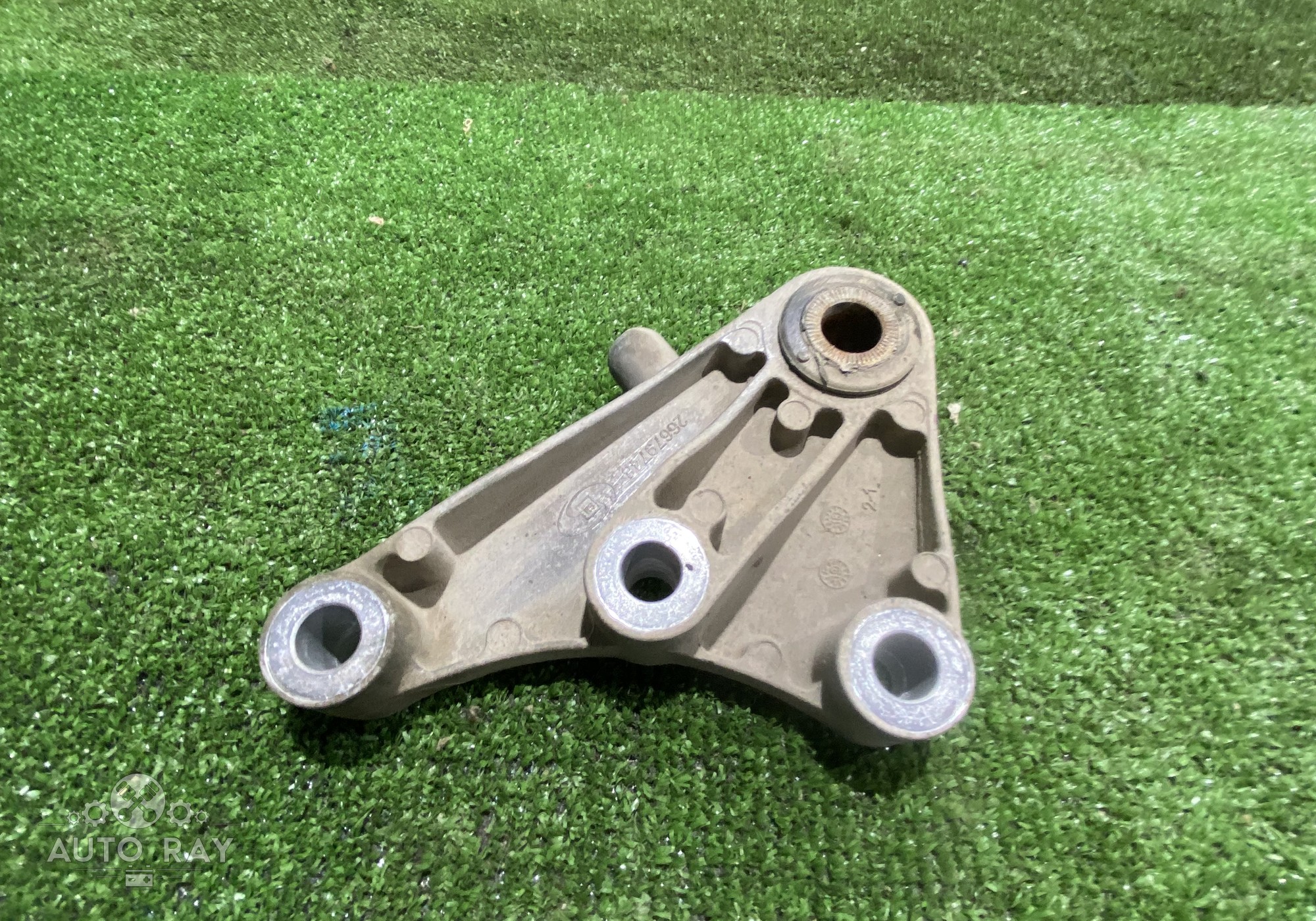 26679748 Кронштейн КПП для Chevrolet Monza II (с 2019)