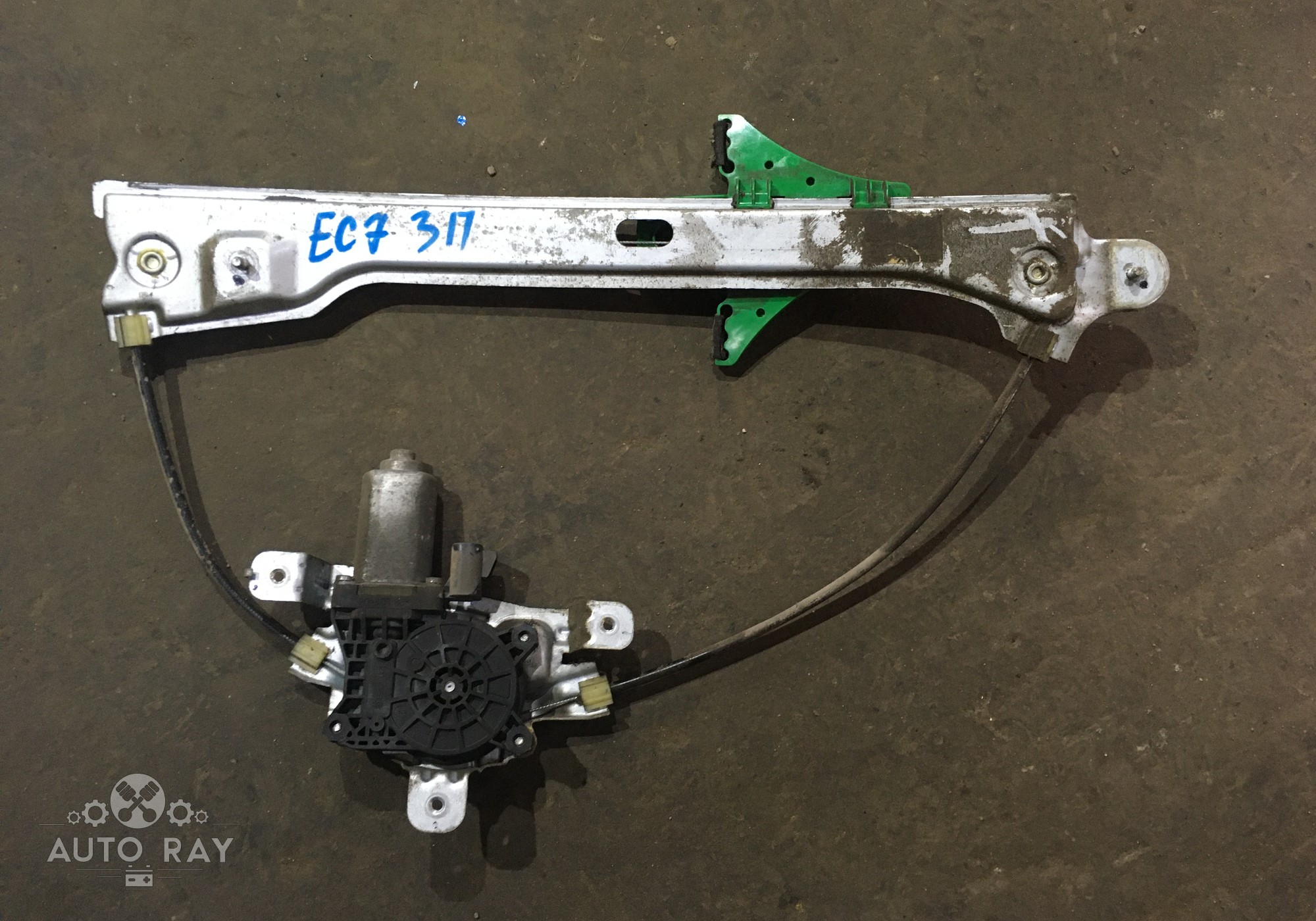 Стеклоподъемник электрический задний правый для Geely Emgrand EC7 (с 2009 по 2016)