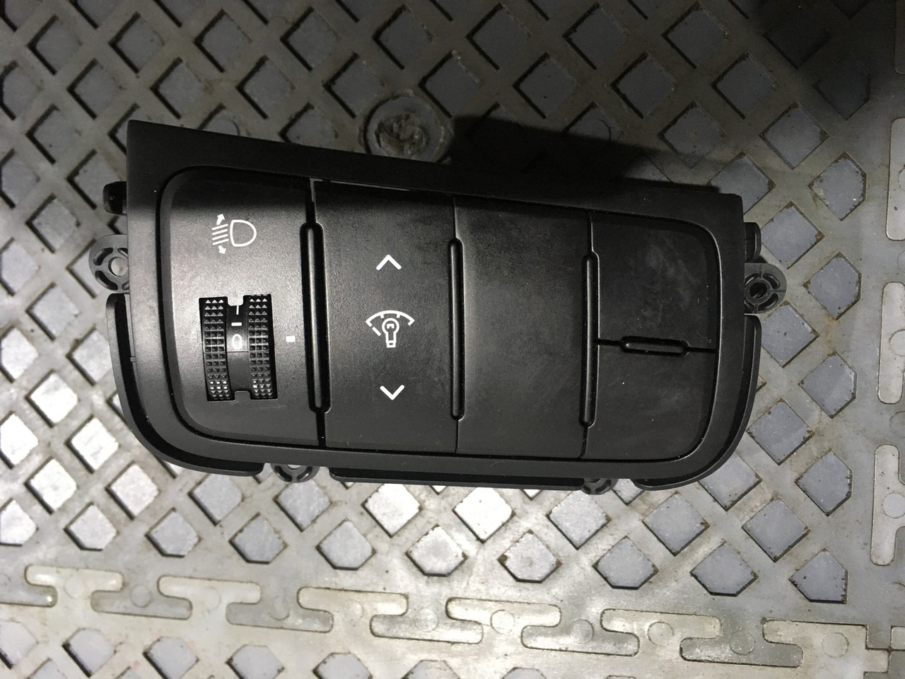 Кнопка корректора фар Kia Ceed II