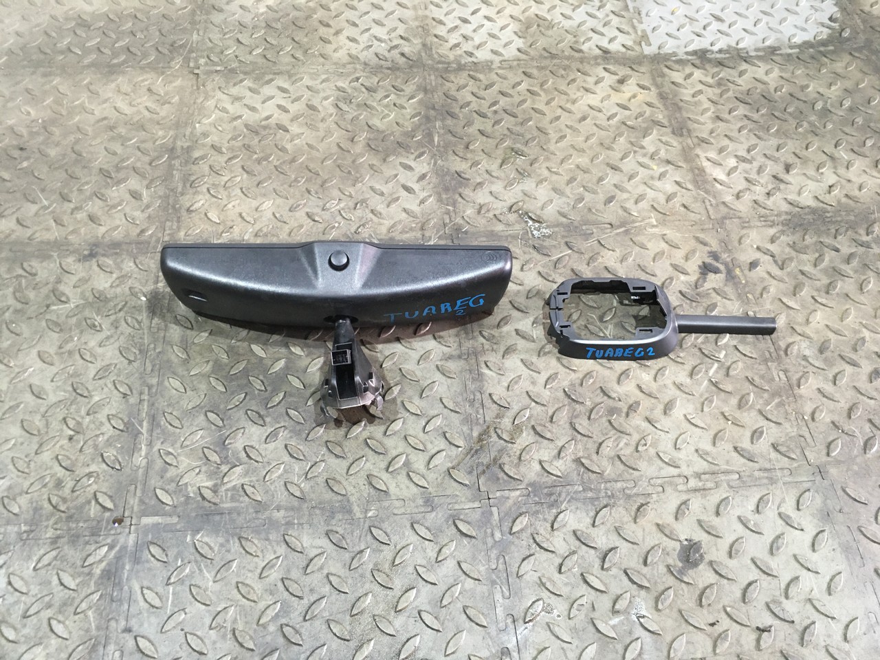 Зеркало заднего вида салонное Volkswagen Touareg II