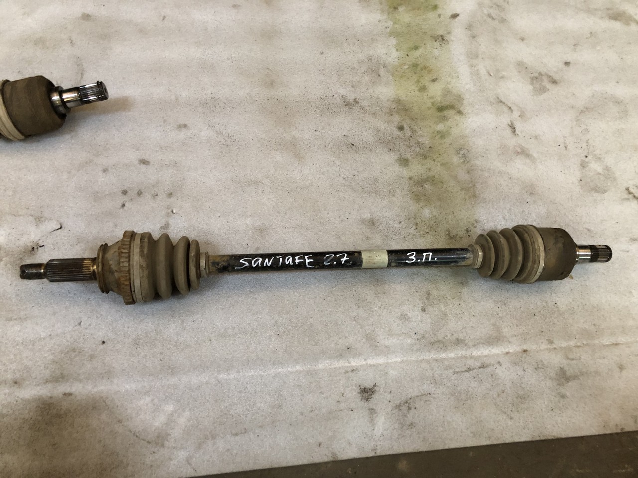 Полуось (привод) задний Hyundai Santa Fe II