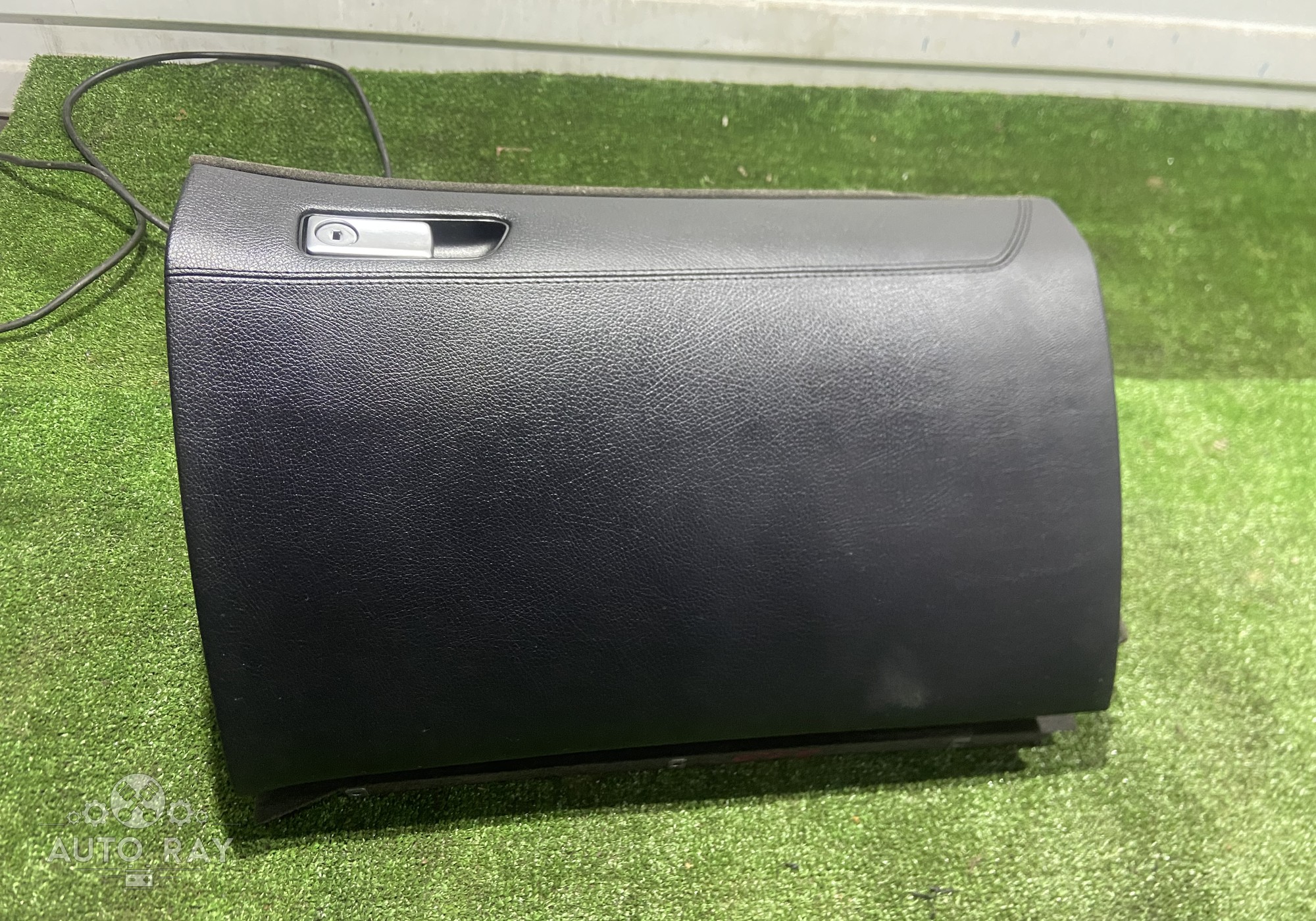 A16940425 Бардачок для Mercedes-Benz GLE W166 (с 2015 по 2018)