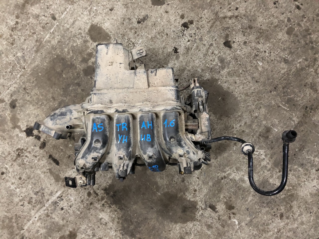 Коллектор впускной Opel Astra H