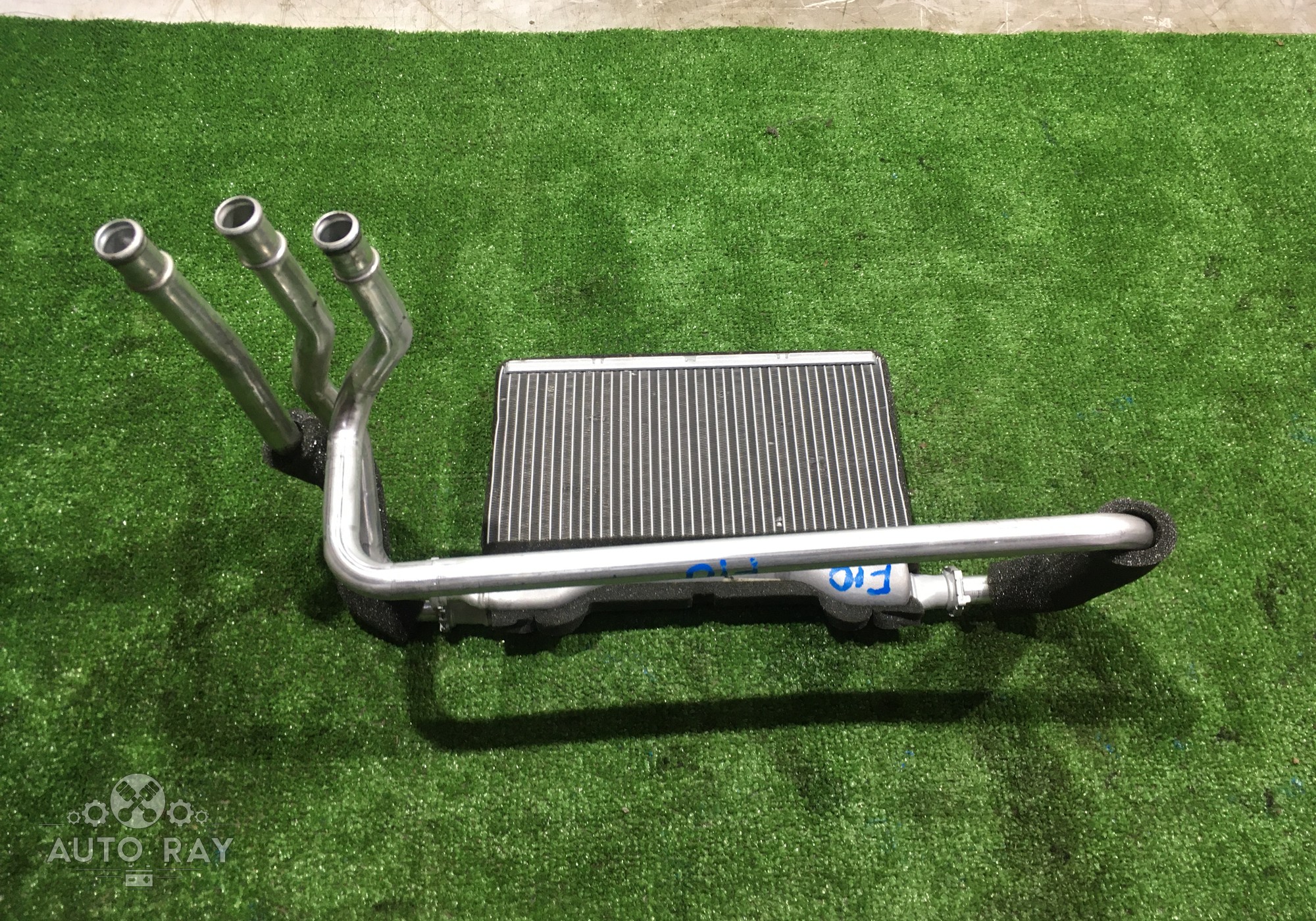 64119163330 Радиатор отопителя для BMW 7 F01/F02/F03/F04 (с 2008 по 2015)