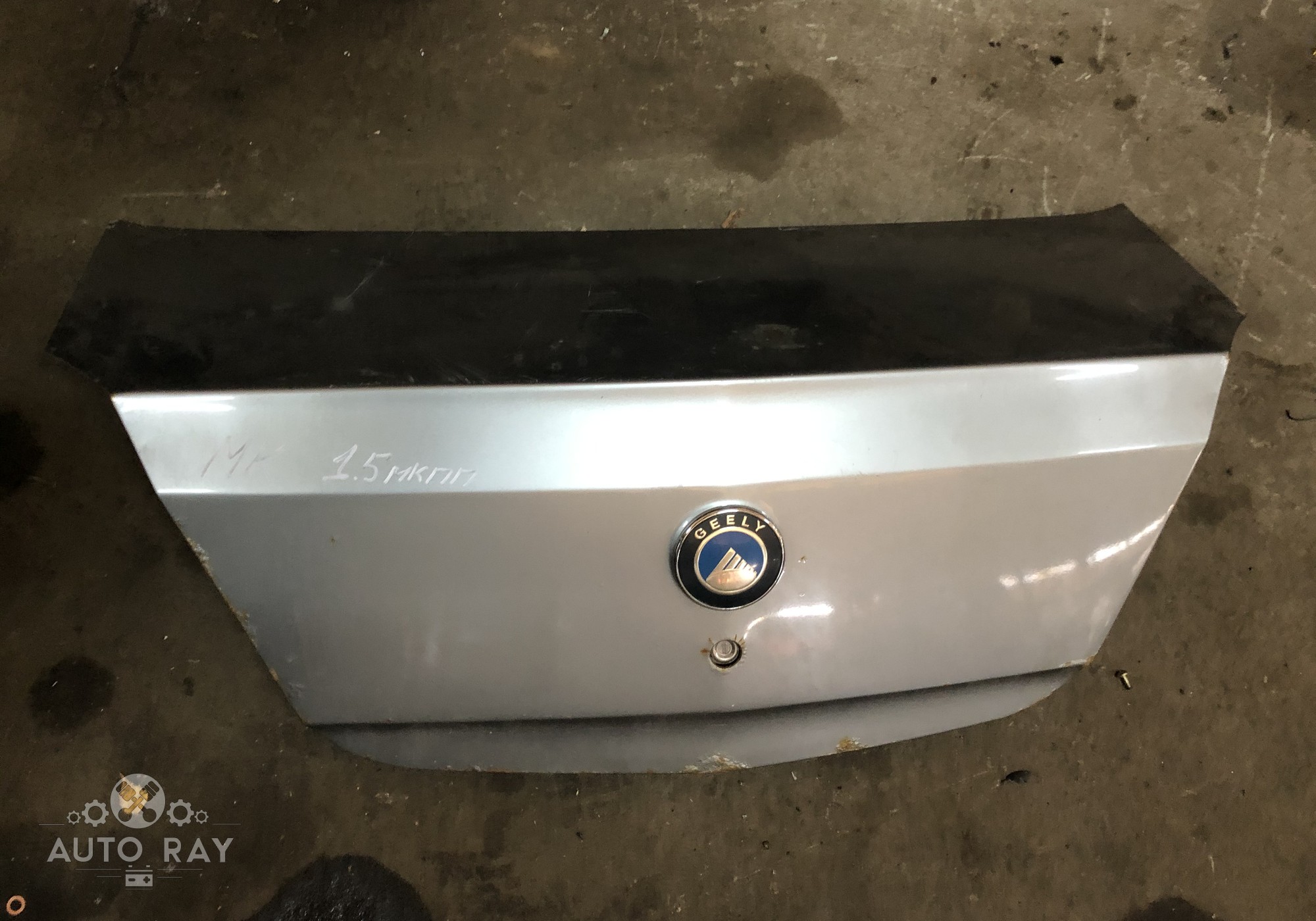 Крышка багажника geely emgrand ec7 новая. Крышка багажника на джили мк новая цена. Молдинг крышки багажника geely gc6 купить. Крышка багажника джили. Крышка багажника на джили мк 13 года.