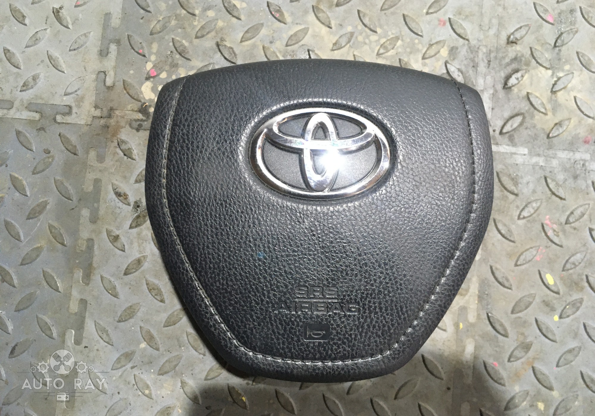 4513042201C0 Подушка безопасности водителя в руль для Toyota RAV4 CA40 (с 2012 по 2019)