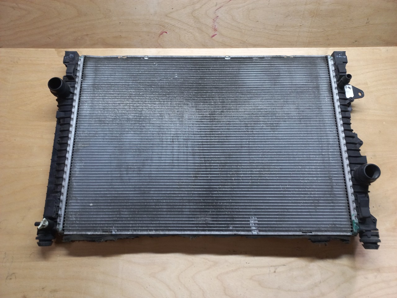 Радиатор системы охлаждения Land Rover Range Rover Evoque
