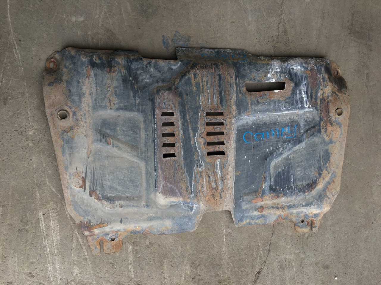 Защита двигателя Toyota Camry XV50