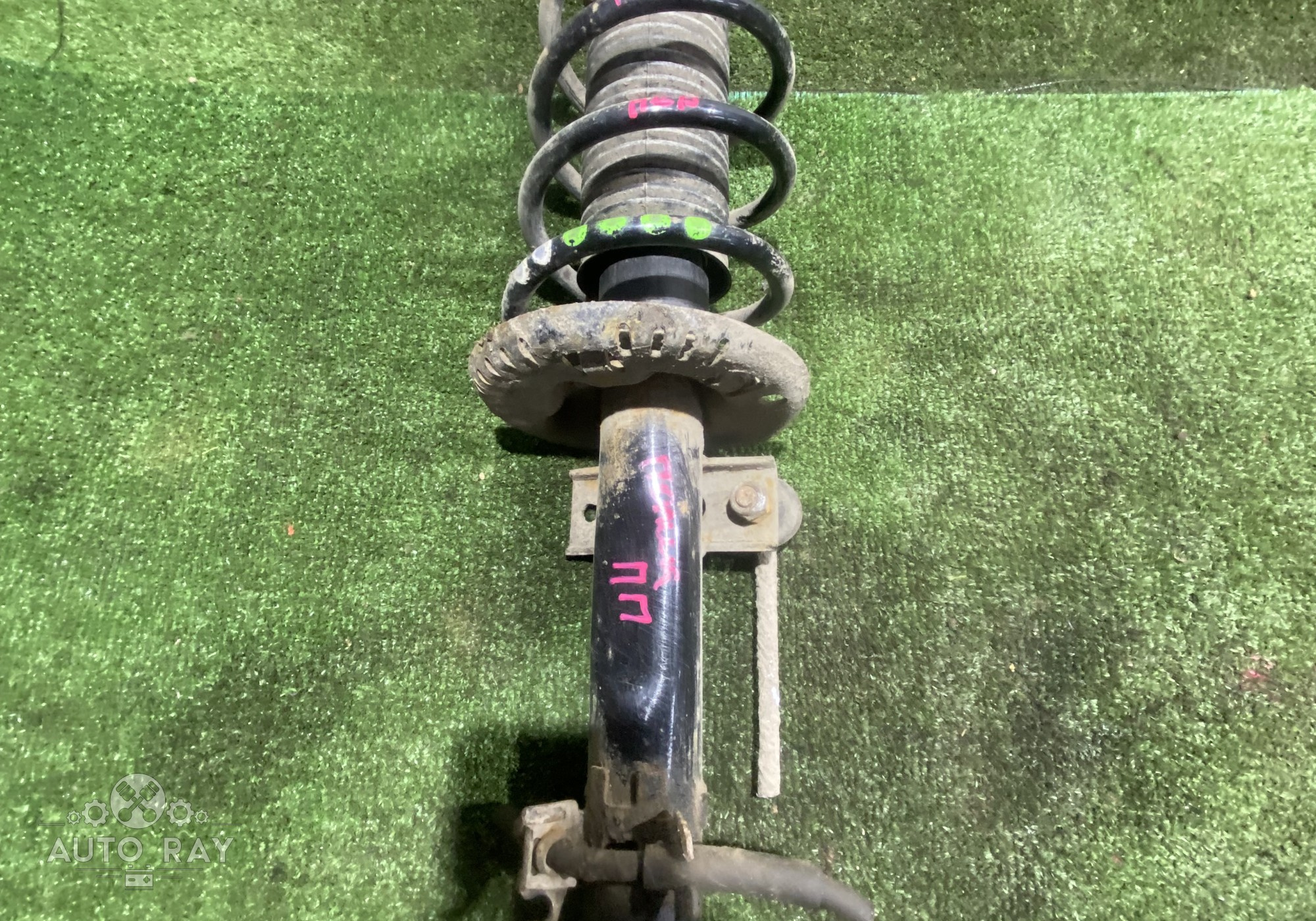 6RU413031B Амортизатор передний правый