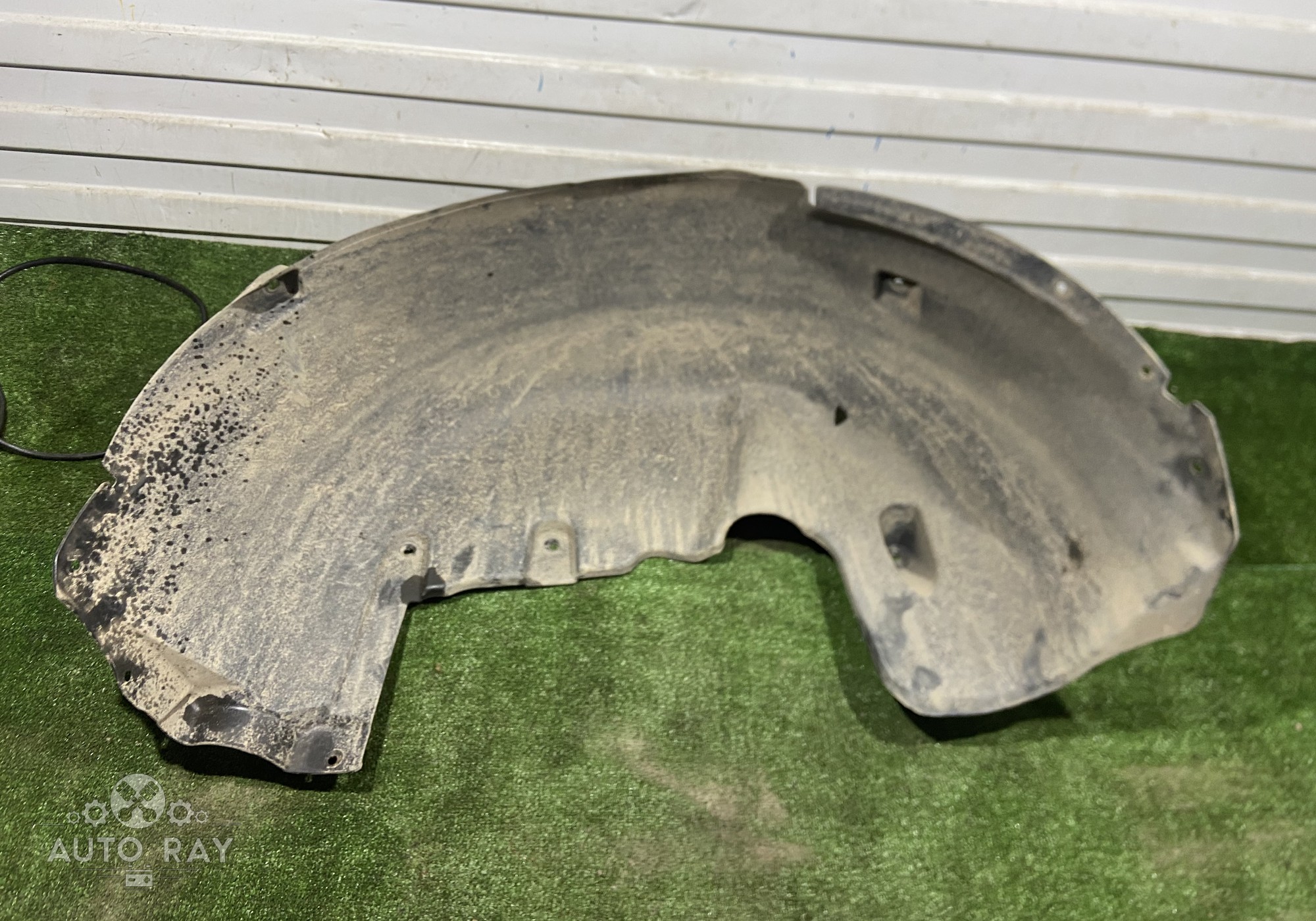 A1668841322 Локер задний левый для Mercedes-Benz GLE W166 (с 2015 по 2018)