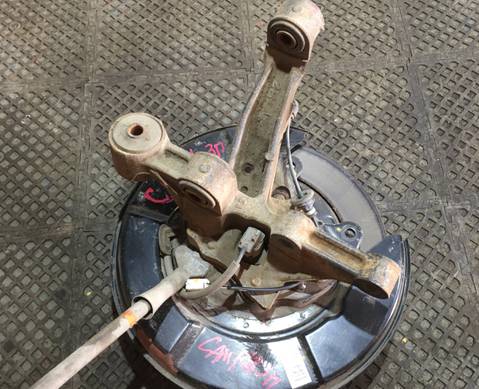 4230448010 Кулак задний правый в сборе со ступицей для Toyota Kluger XU20 (с 2000 по 2007)