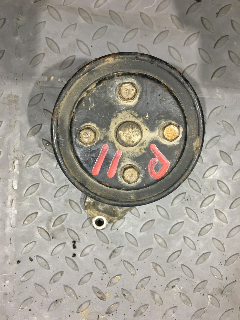 Насос водяной (помпа) Nissan Primera P11