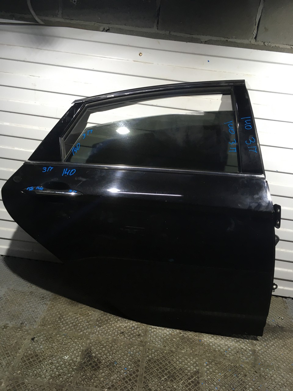 Дверь задняя правая Hyundai i40