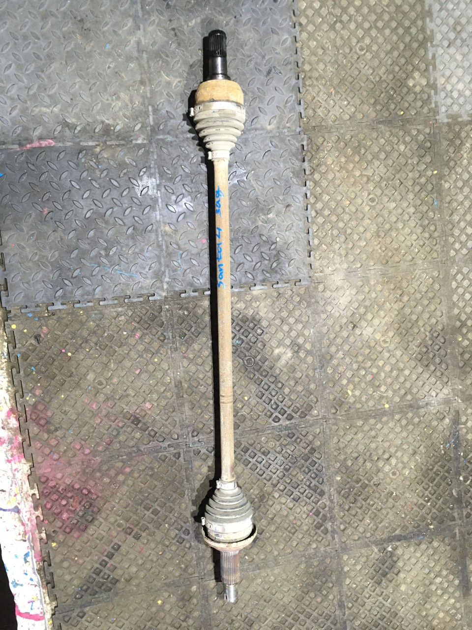 Полуось (привод) задний правый Hyundai Santa Fe IV