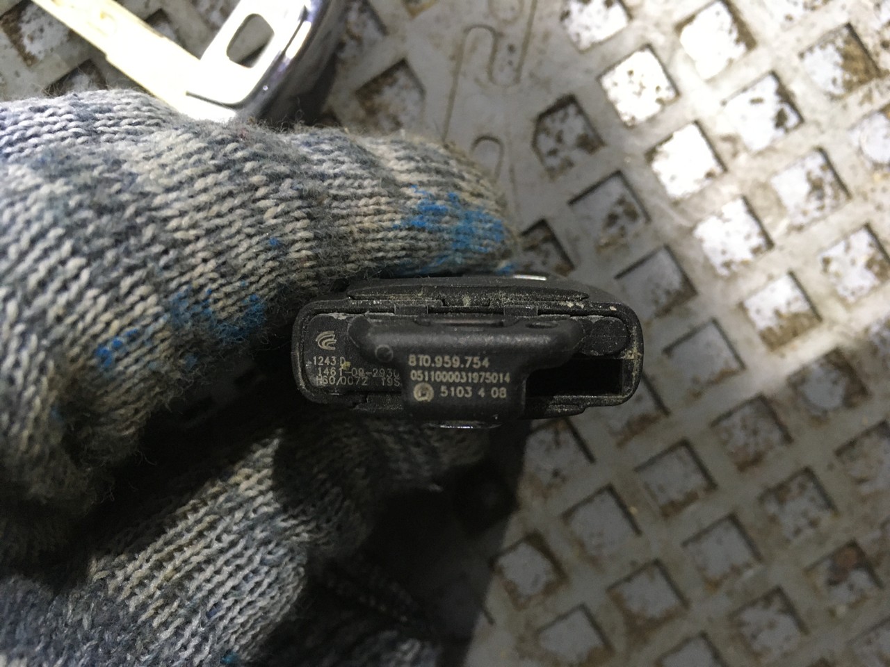 Замок зажигания Audi Q5 8R