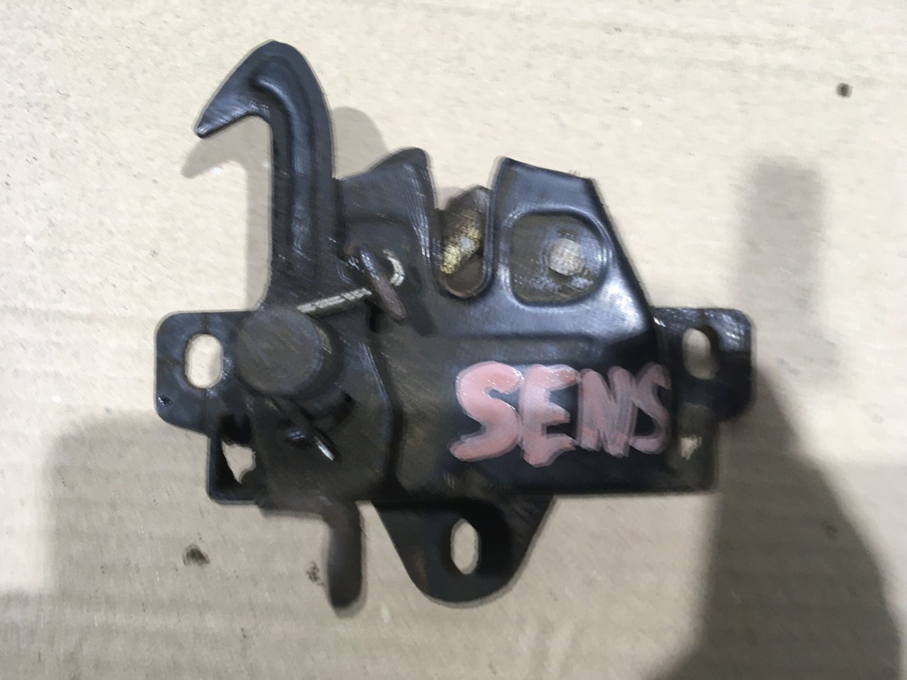 Замок капота ZAZ Chance