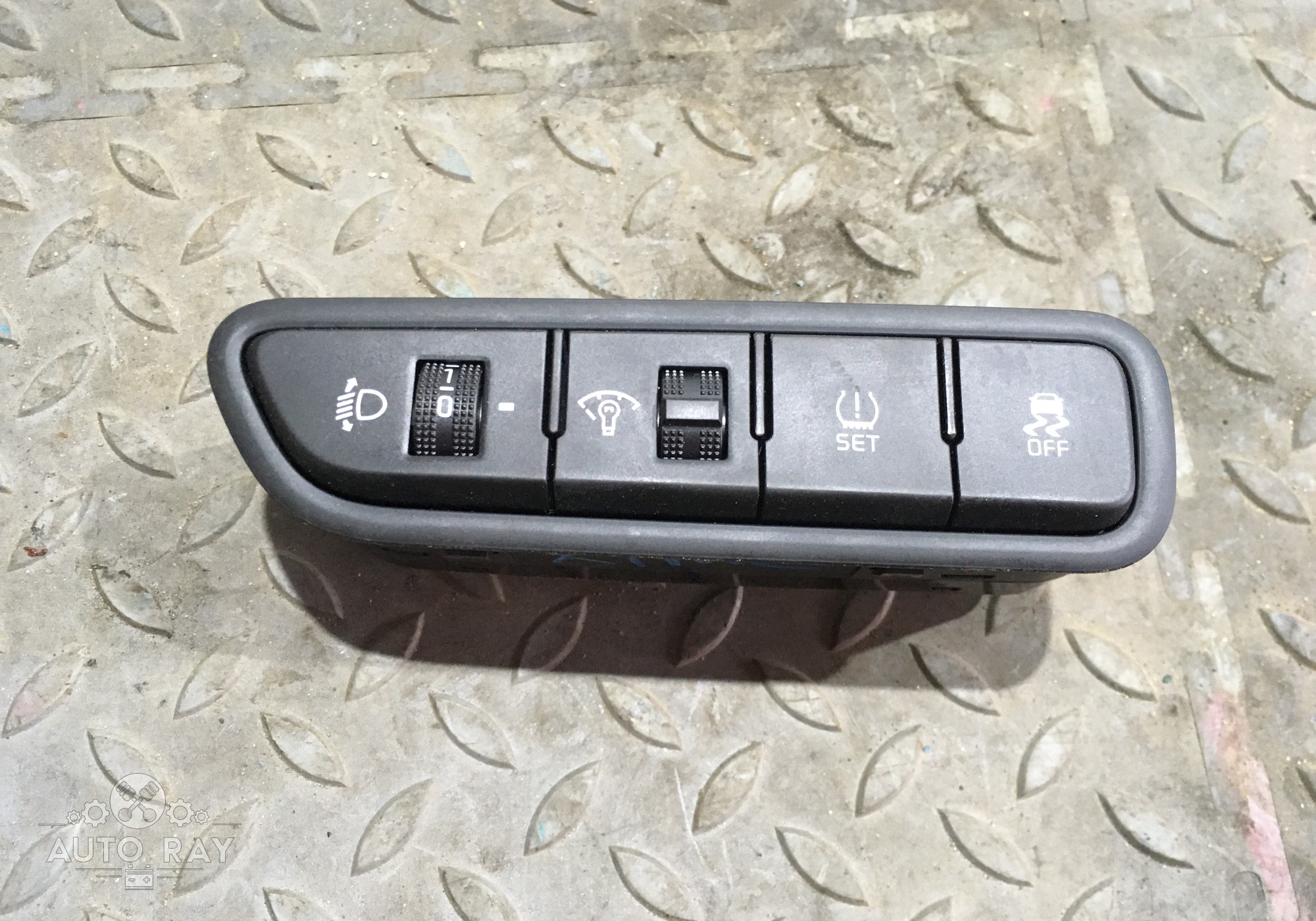 93700H0100 Кнопки разные / Блок кнопок для Kia Rio