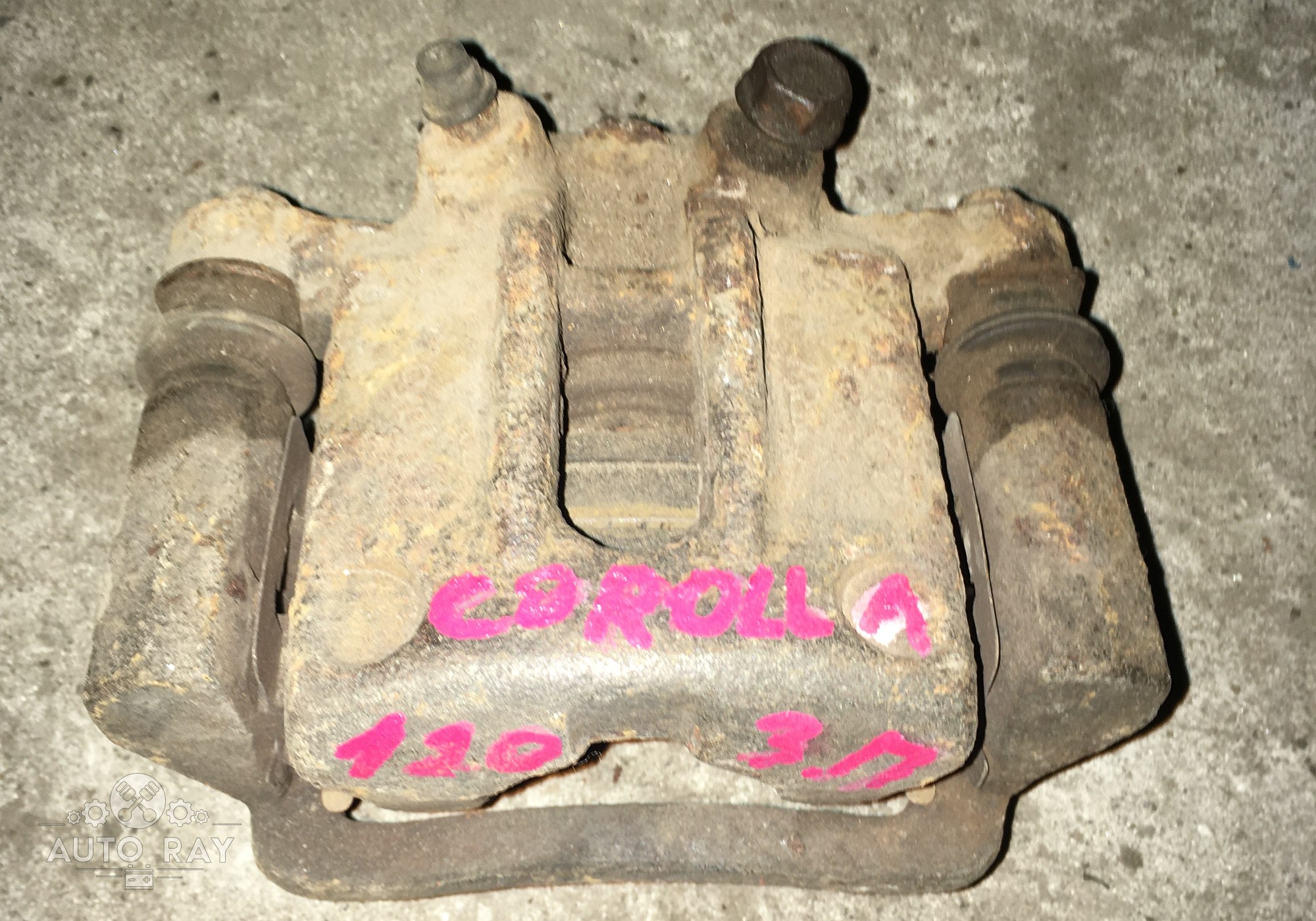 4773002110 Суппорт задний правый для Toyota Altis IX (с 2001 по 2007)
