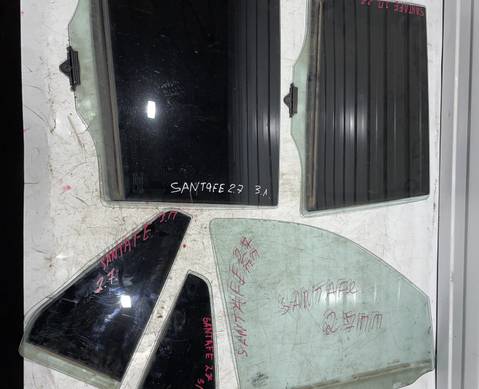 824212B001 Стекло двери для Hyundai Santa Fe II (с 2004 по 2012)