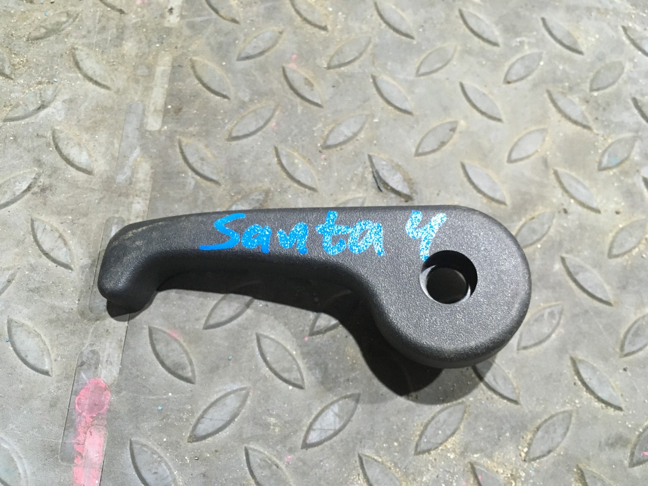 Ручка открывания капота Hyundai Santa Fe IV