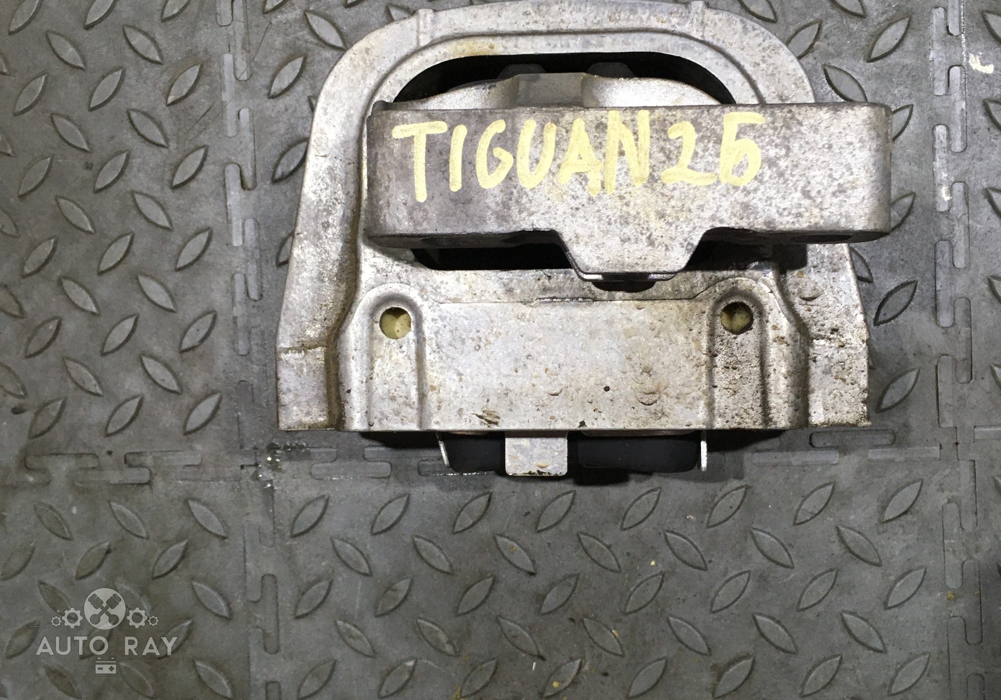 3Q0199262D Опора двигателя правая для Volkswagen Tiguan II (с 2016)