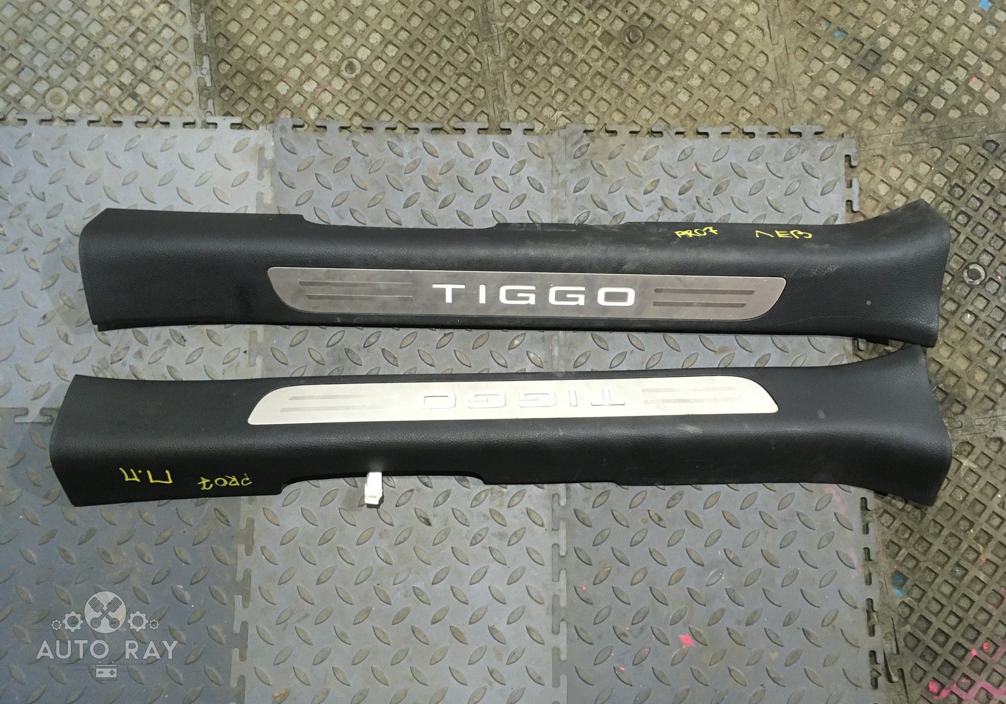 403000779AAABK Накладка порога передняя правая для Chery Tiggo 7 Pro Max (с 2022)