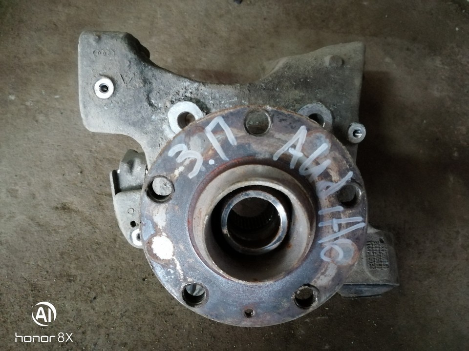 Кулак поворотный задний правый Audi A6 C6