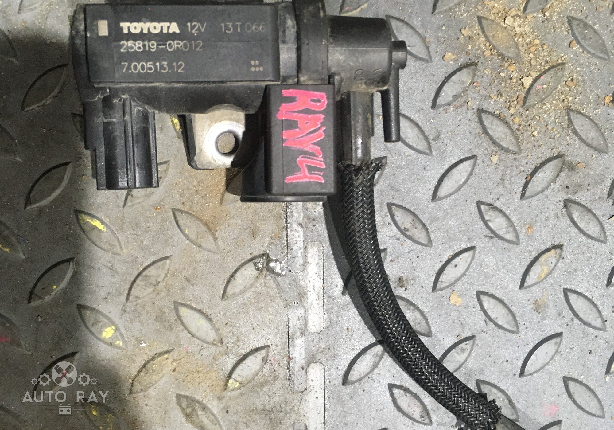 258190R012 Клапан электромагнитный для Toyota Altis