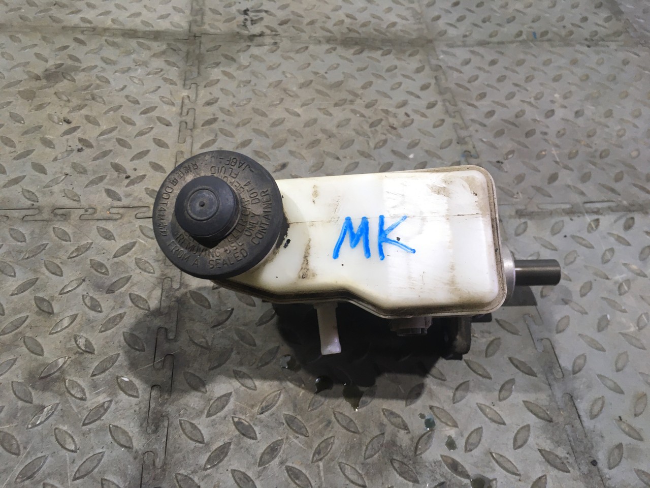 Главный тормозной цилиндр В СБОРЕ ГТЦ Geely MK