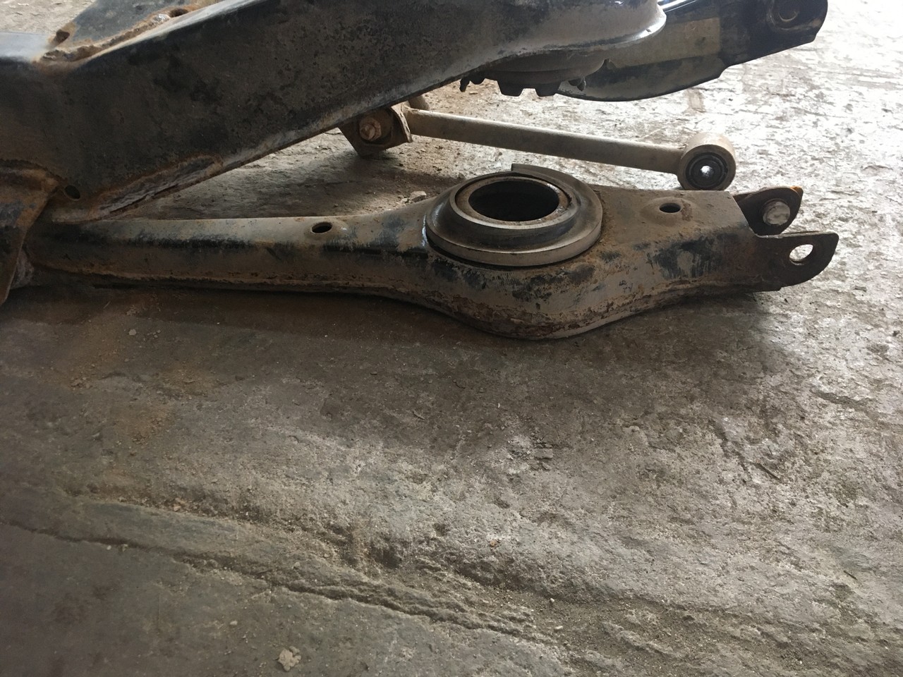 Рычаг подвески задний (под пружину) SsangYong Actyon II