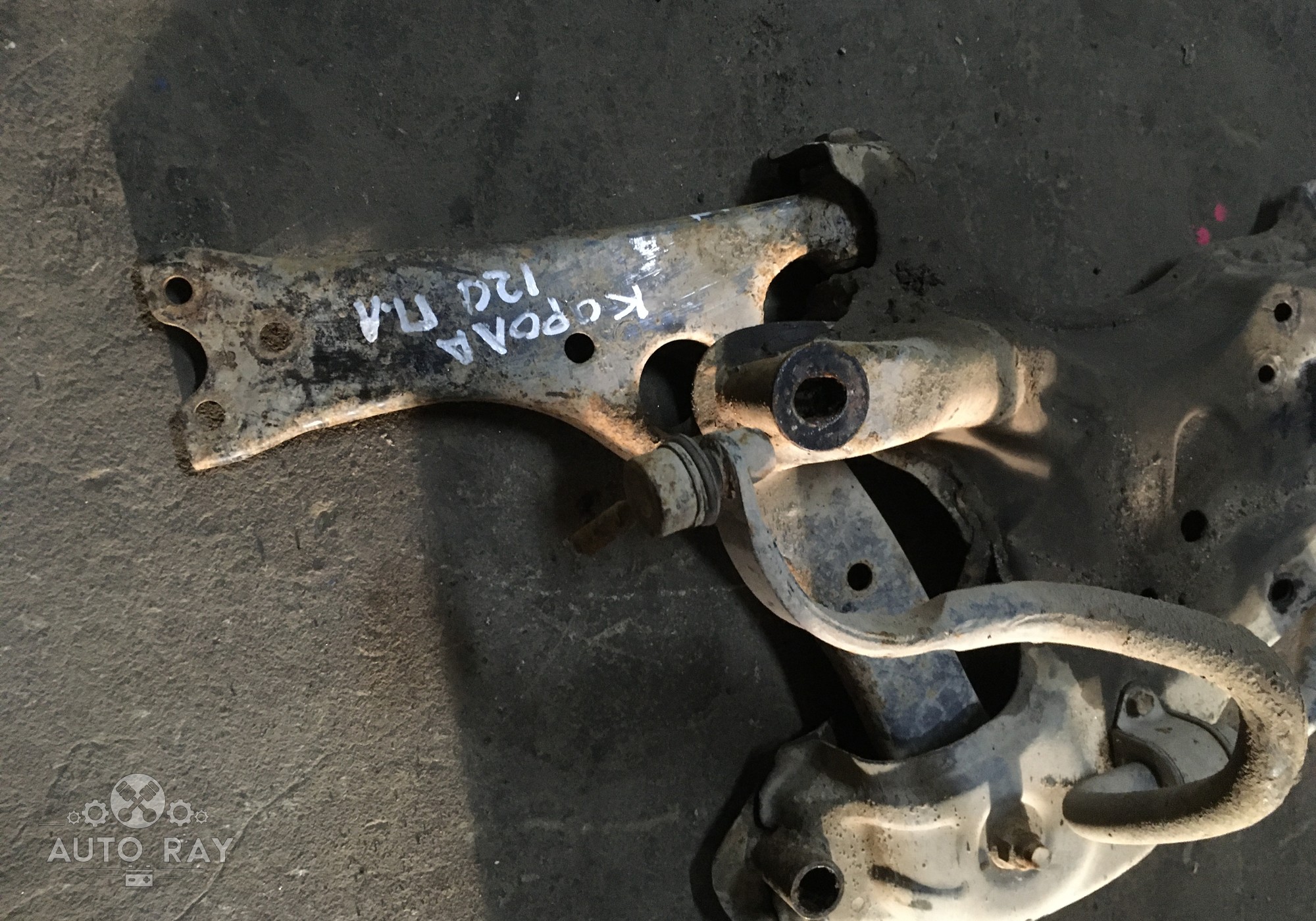 4806902030 Рычаг подвески передний левый для Toyota Altis X (с 2007)