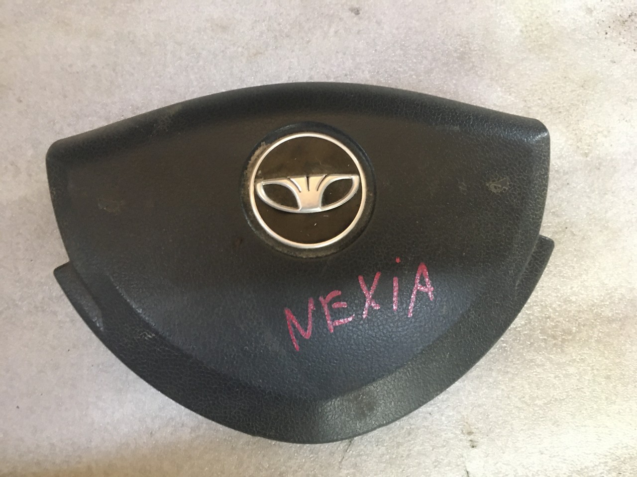 Заглушка в руль Daewoo Nexia II