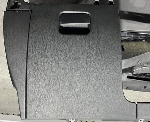 3C1857921M Бардачок водительский для Volkswagen Passat B7 (с 2010 по 2015)