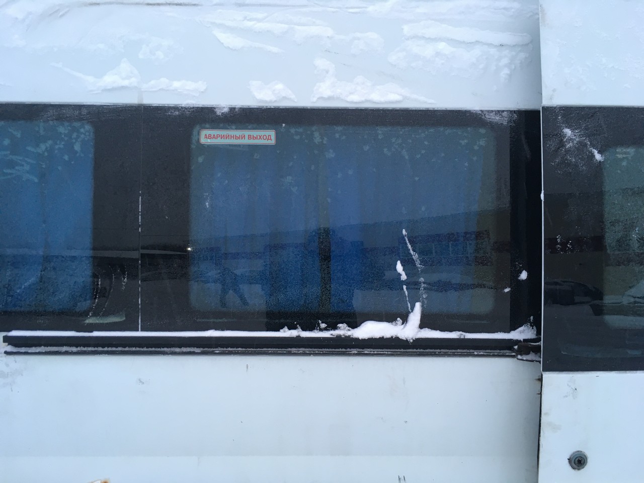 Стекло кузовное Ford Transit VII