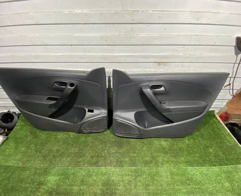 6RU867011FUPL Обшивка двери передняя левая / правая для Volkswagen Polo V (с 2009 по 2020)
