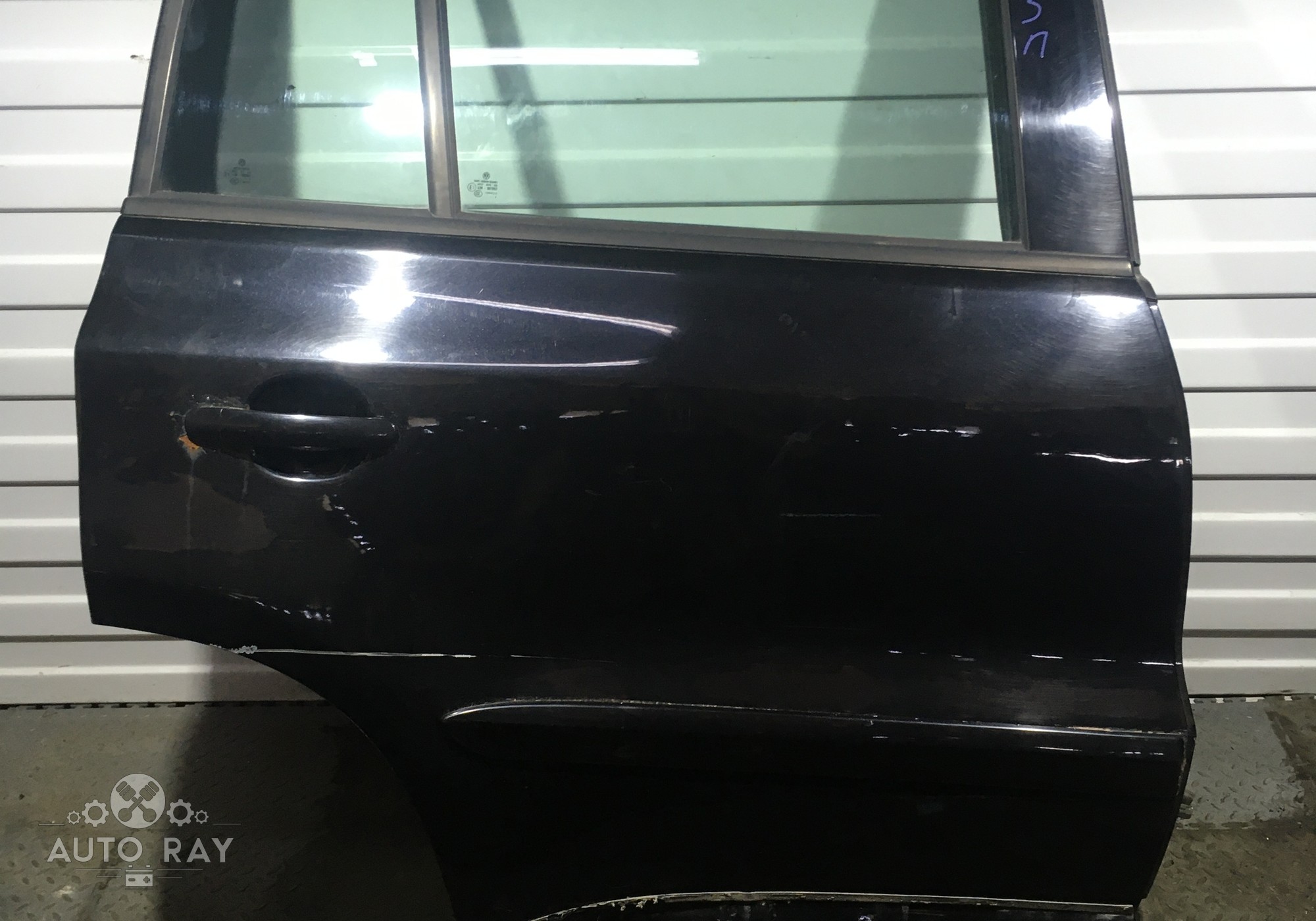 5N0833056A Дверь задняя правая для Volkswagen Tiguan I (с 2007 по 2017)