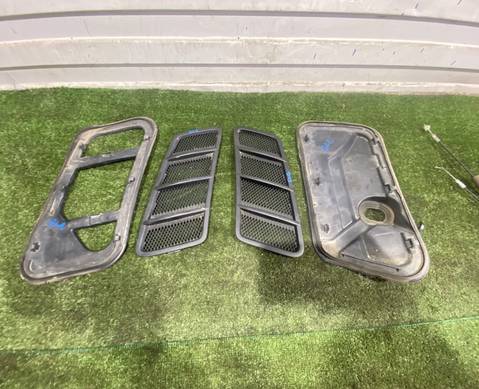 A1668800205 Решетка в капот / к-кт решеток для Mercedes-Benz GLE W166 (с 2015 по 2018)