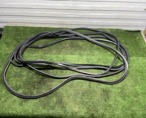 821203U000 Уплотнитель дверей и багажника для Kia Sportage III (с 2010 по 2016)