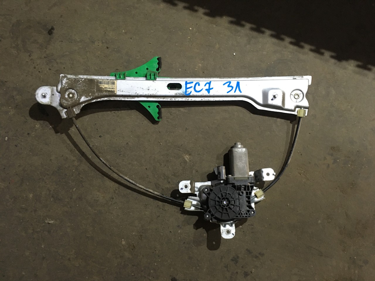 Стеклоподъемник электрический задний левый Geely Emgrand EC7