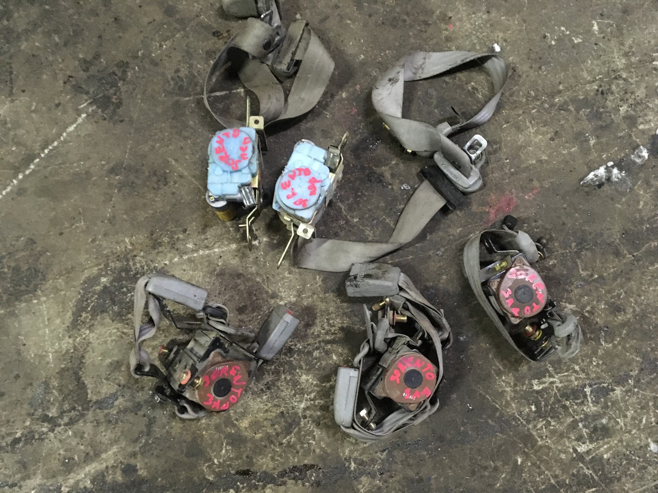 Ремень безопасности Kia Sorento I