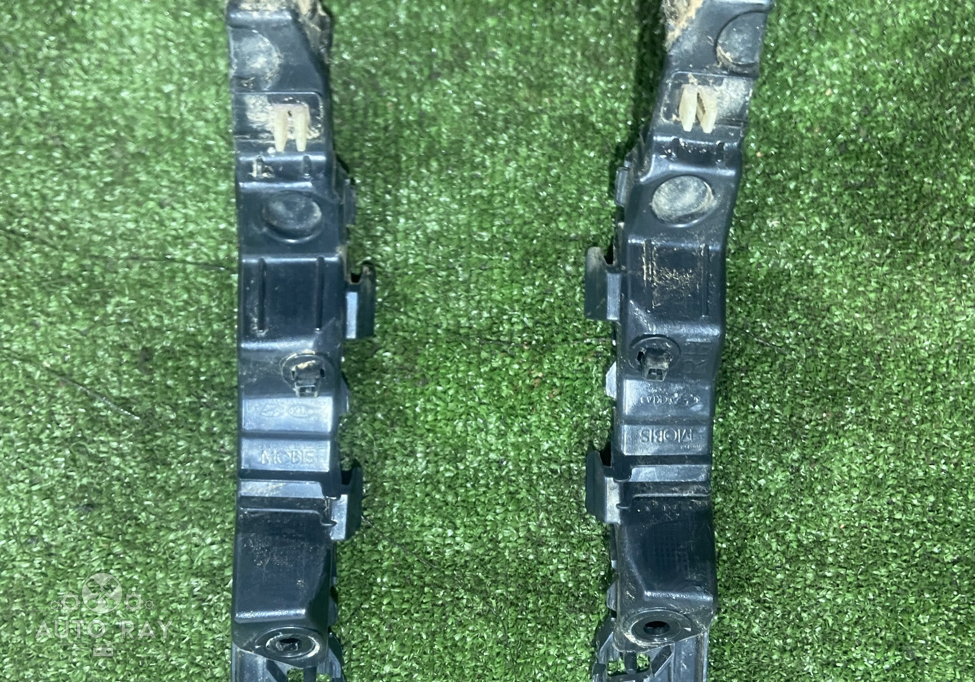 865143U000 Кронштейн переднего бампера правый / левый для Kia Sportage III (с 2010 по 2016)