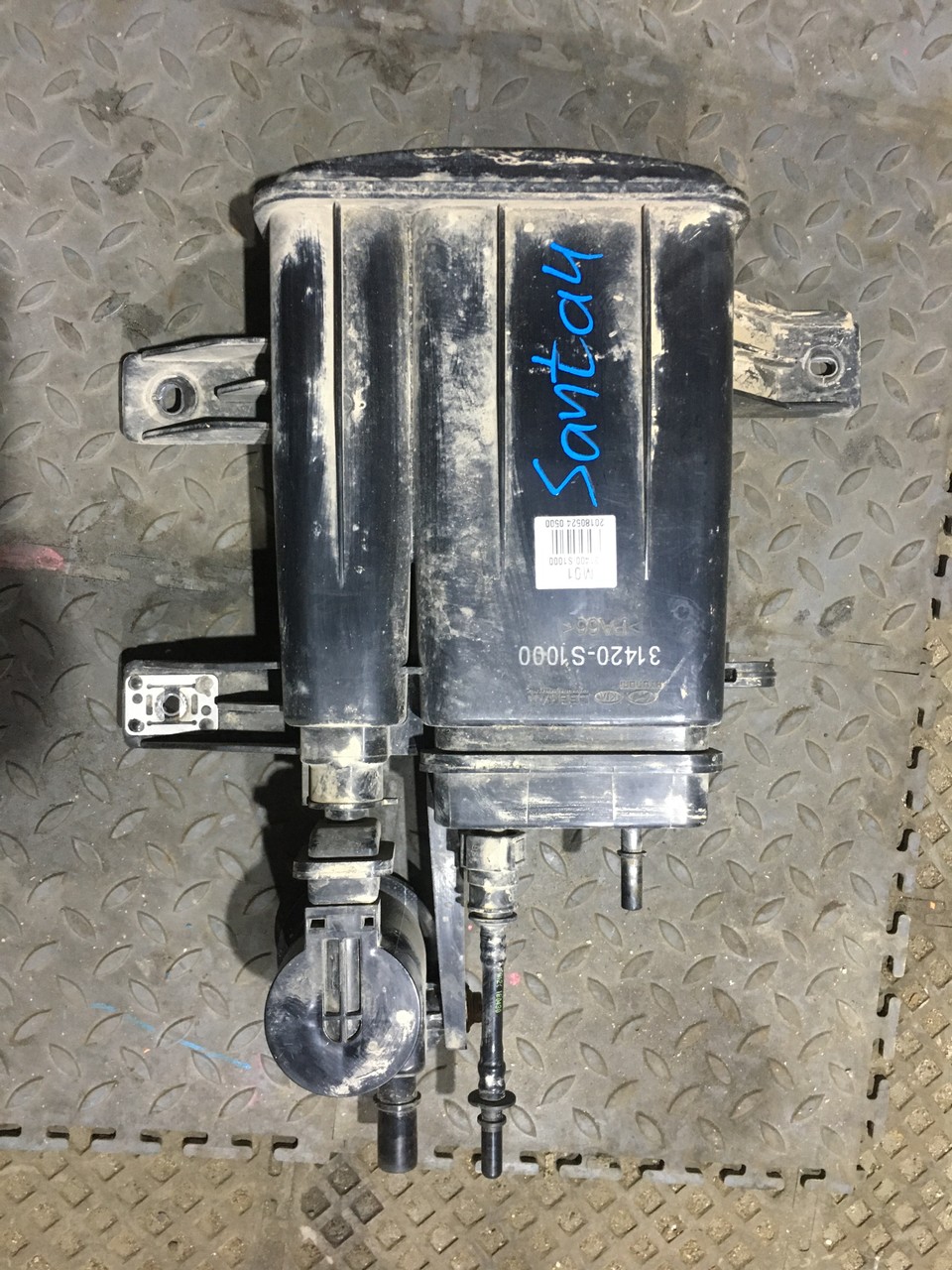 Абсорбер топливной системы Hyundai Santa Fe IV